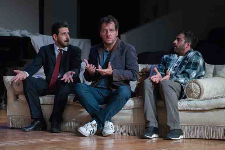 LACASADIFAMIGLIAbassa